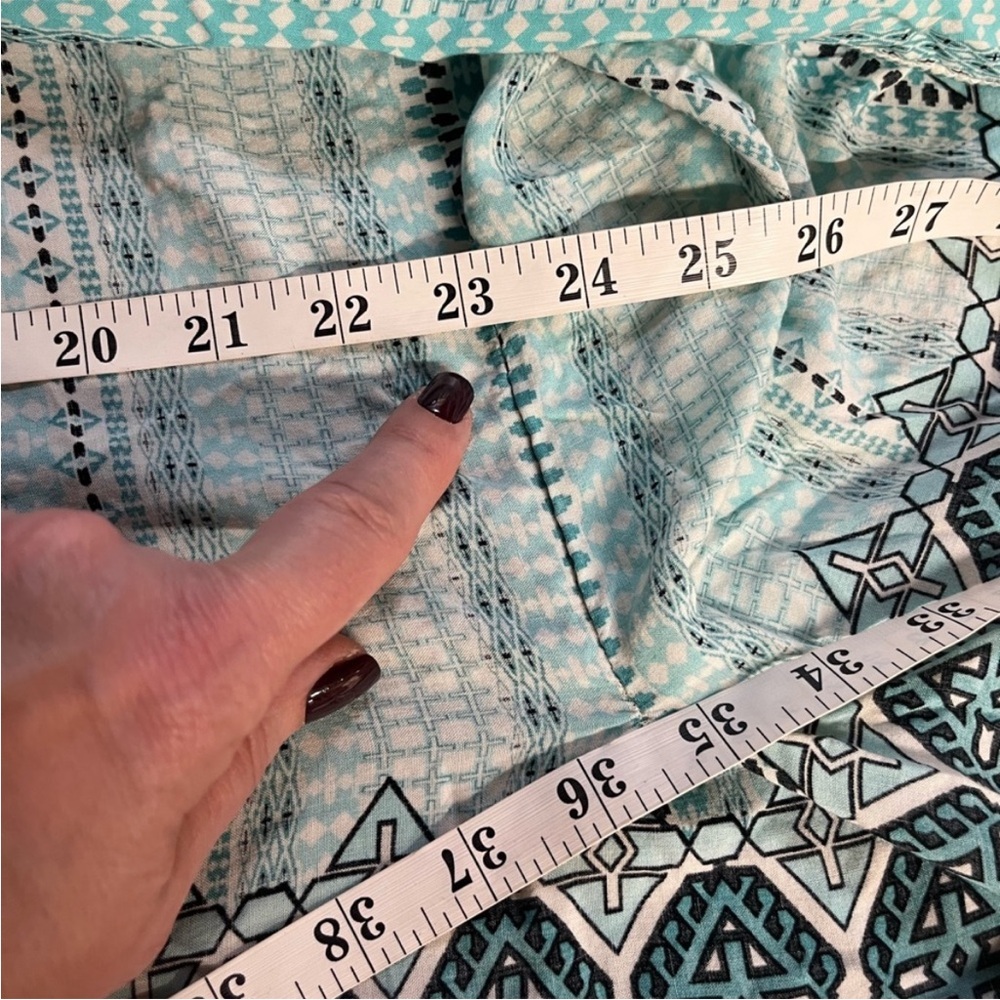Bobbie Brooks Aqua & White Patterned Open Front Kimono White fringe One Size - Picture 12 of 14